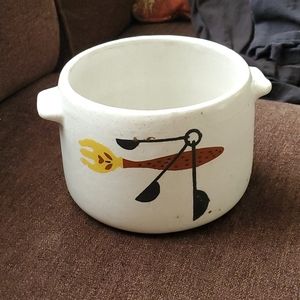 Westbend serving bowl